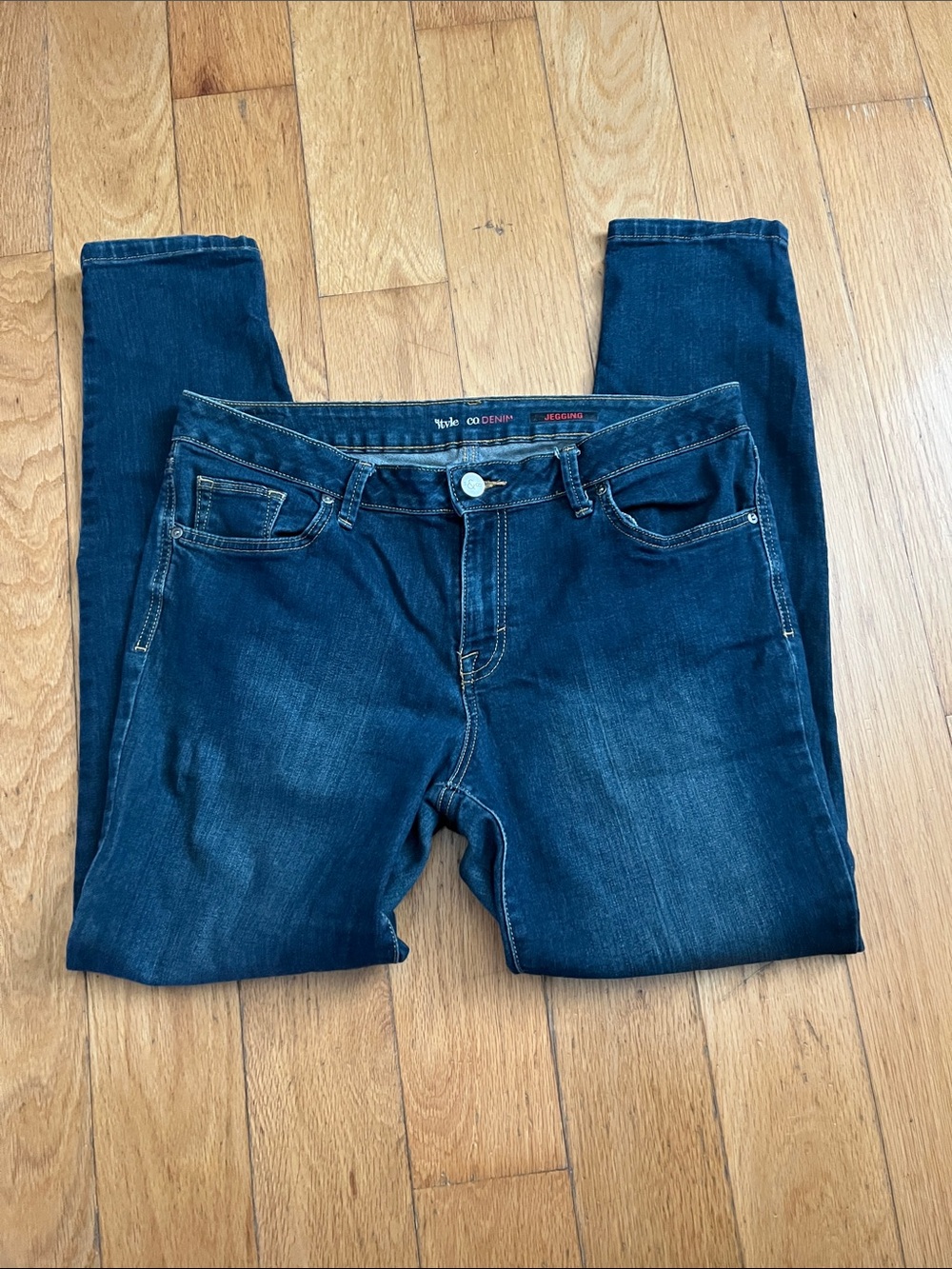 Women's Jeggings in Dark Indigo Stretch Denim